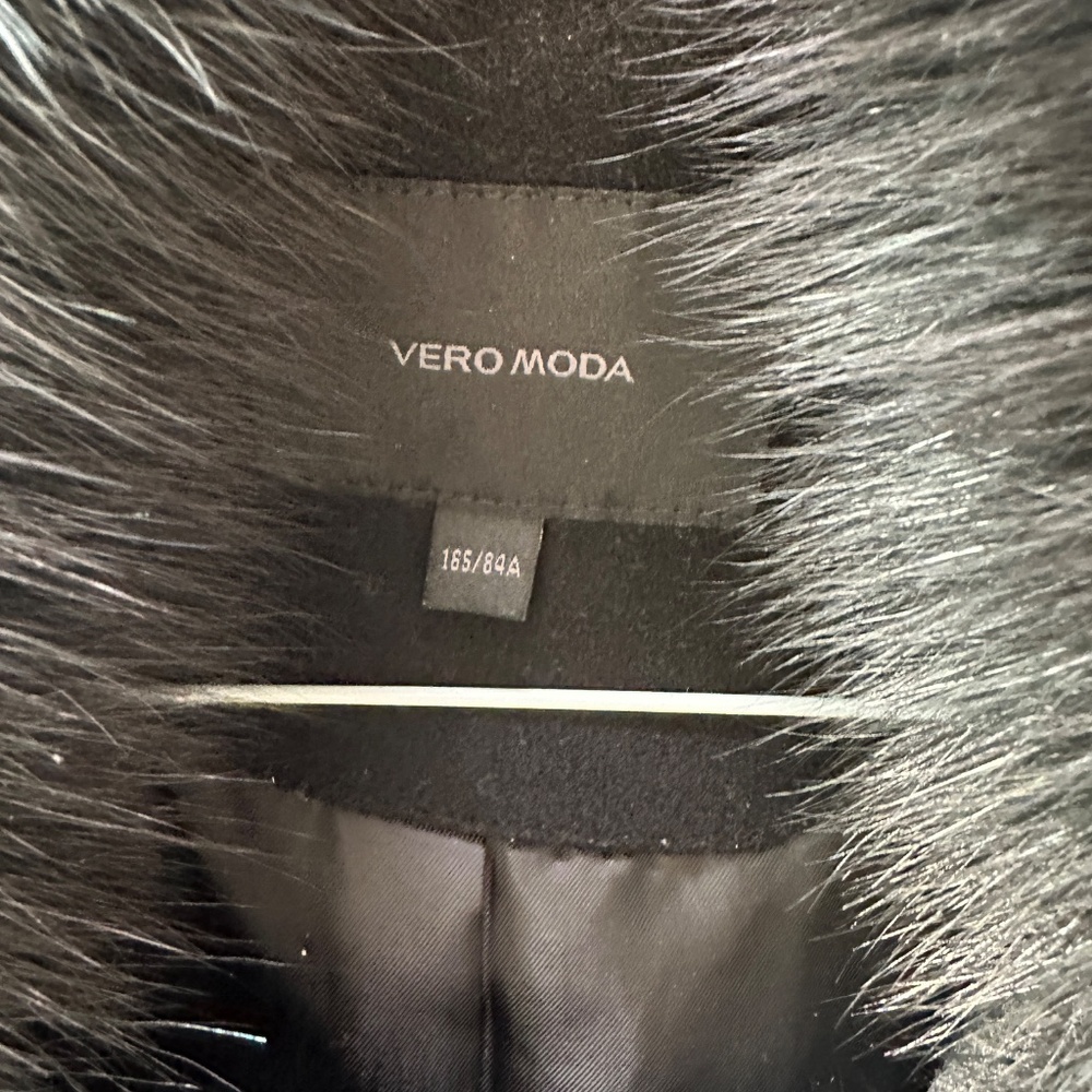 Vero Moda - Picture 2 of 3